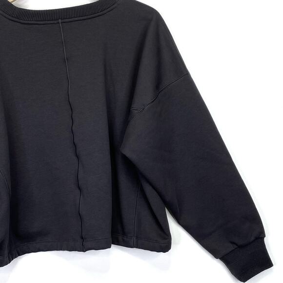 Wilsons Cropped Sweatshirt Wms Sz XS/S Gray Brown Faux Leather Logo Sportswear - Picture 10 of 13